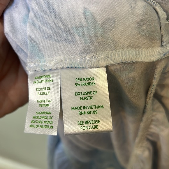 Lilly Pulitzer Jilly Smocked Dress, Resort White Shell Collector, size medium - Picture 6 of 10